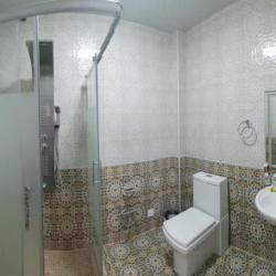 Номер делюкс с 2 односпальными кроватями (с завтраком)