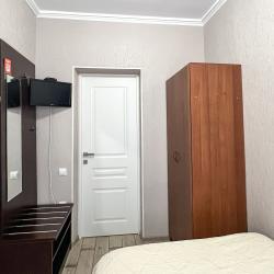 Комната эконом с 1 двуспальной кроватью (удобства на этаже)