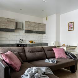 Фото Отель ElizaHome на Ушаковской набережной 1/3