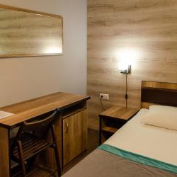 Номер стандарт с 1 двуспальной кроватью