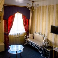 Номер люкс с 1 двуспальной кроватью