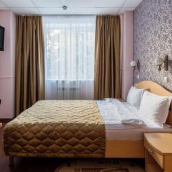Номер стандарт с 1 двуспальной кроватью