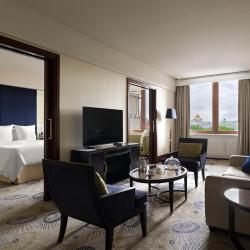 Номер Люкс Four Seasons Экзекьютив с видом на Кремль Кинг