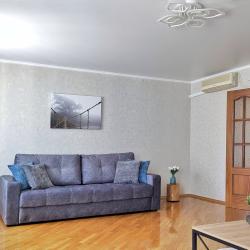 Фото Апартаменты на улице Нелюбина 25 (3)