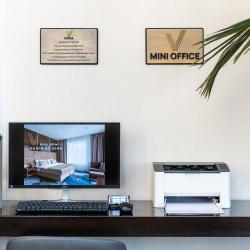 Фото V hotel & Rooftop lounge (В отель)