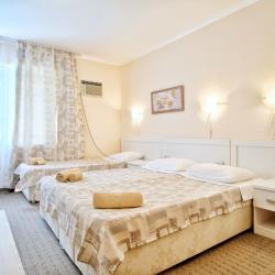 3-местный номер стандарт с балконом