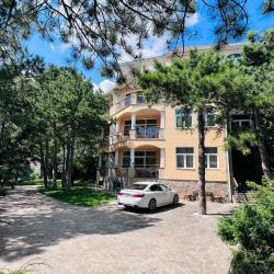 Вилла Мария — b2ad08961f15124ea40b76e2d3d79827