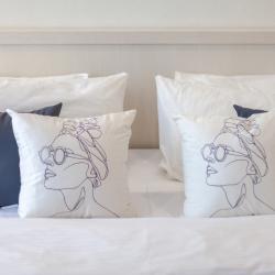 Фото Отель RentPlaza (РентПлаза) на улице Гая 20