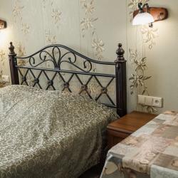 Номер стандарт с 1 двуспальной кроватью