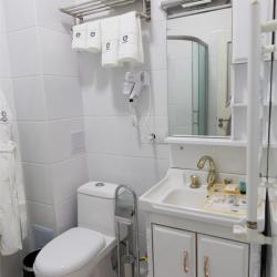 Номер стандарт с 1 двуспальной кроватью