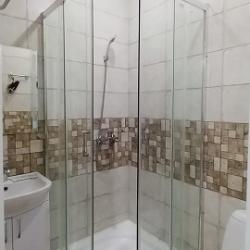 2-комнатные апартаменты студия Двухкомнатный с кухней в отдельно стоящем корпусе с 2 односпальными кроватями