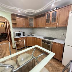 Фото Апартаменты в микрорайоне 1-й 42А