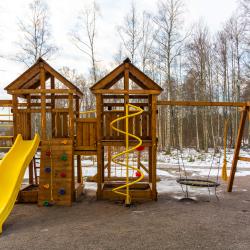 Просторные апартаменты с ремонтом, балконом, видом на лес 207 (60м2)