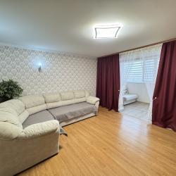 Фото Отель Большая 2х комнатная на Гладкова 26