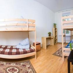 Кровать в общем номере с 2 двухъярусными кроватями (удобства общие)