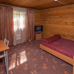 Номер стандарт с 1 двуспальной кроватью