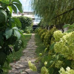 Фото Отель B&B (Би энд Би Гостевой дом)