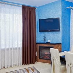 Комната полулюкс с 1 двуспальной кроватью и балконом