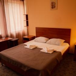 Номер стандарт улучшенный с 1 двуспальной кроватью (корпус А)