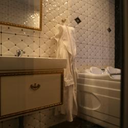 Номер люкс с 1 двуспальной кроватью