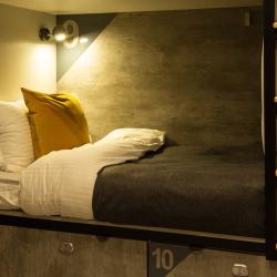 Poshtel Vdali (Хостел Вдали) — b4702ee007d9f6d13aa6be8e9ba75668