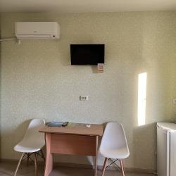 Номер стандарт комфорт с 1 односпальной и 1 двуспальной кроватью