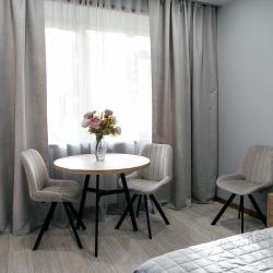 Фото Отель TroeSutokApart Комсомольская 48