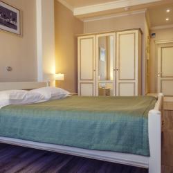 Номер стандарт с 1 двуспальной кроватью