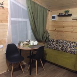 Коттедж стандарт с 1 односпальной и 1 двуспальной кроватью
