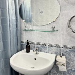 Фото Апартаменты двухкомнатные квартира возле ЖД вокзала