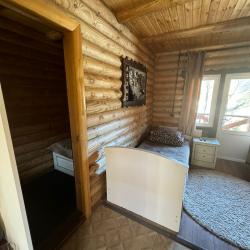 Номер стандарт семейный с 1 односпальной и 2 двуспальными кроватями