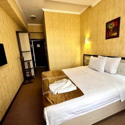 Номер стандарт с 1 двуспальной кроватью