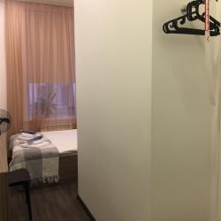 Комната стандарт с 1 двуспальной кроватью №4 (удобства на этаже)