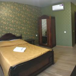 Номер улучшенный с 1 двуспальной кроватью (с завтраком)