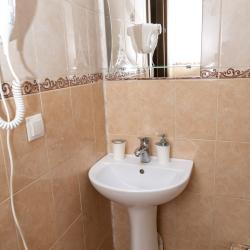 Номер комфорт с 1 двуспальной кроватью