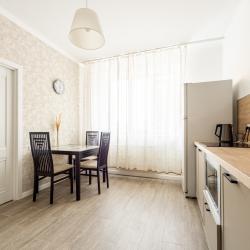 Фото Апартаменты на улице Алексеева 107