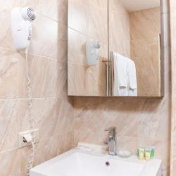 Фото Отель D&H Apartments (Ди энд Эйч)