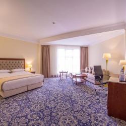 Фото Отель Ramada Almaty (Рамада )