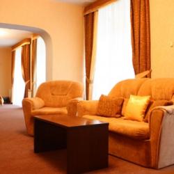 Номер стандарт улучшенный с 1 двуспальной кроватью