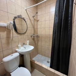 Комната стандарт с 1 двуспальной кроватью