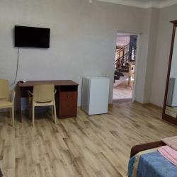 Номер люкс с 2 односпальными кроватями