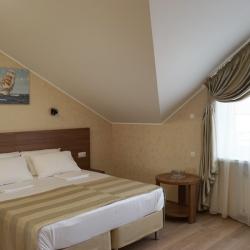 4-местный 2-комнатный номер улучшенный