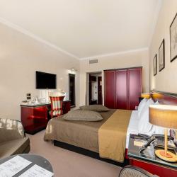 Royal Plaza (Роял Плаза) — b6c42638d56ac29fe133c216362f3950