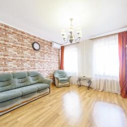 Фото Отель LetoApart (ЛетоАпарт) на улице Мира 14/4