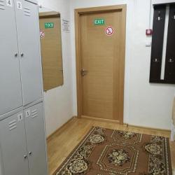 Кровать в 8-местном общем мужском номере