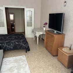 Фото Апартаменты на улице Героев Самотлора