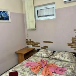 Комната стандарт с 2 односпальными кроватями (цокольный этаж)