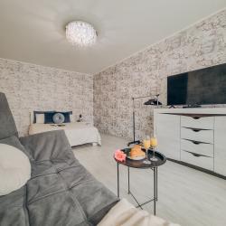 Фото Отель LovelyHome 39 (ЛавлиХоум 39) на улице Багратиона 126