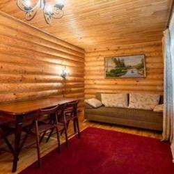 Трехкомнатный номер в коттедже (с пансионом)