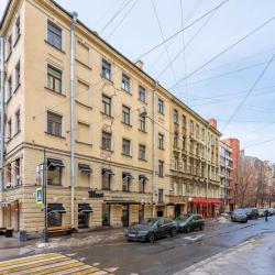 Фото Отель Метры в центре на улице Гатчинская 2/54